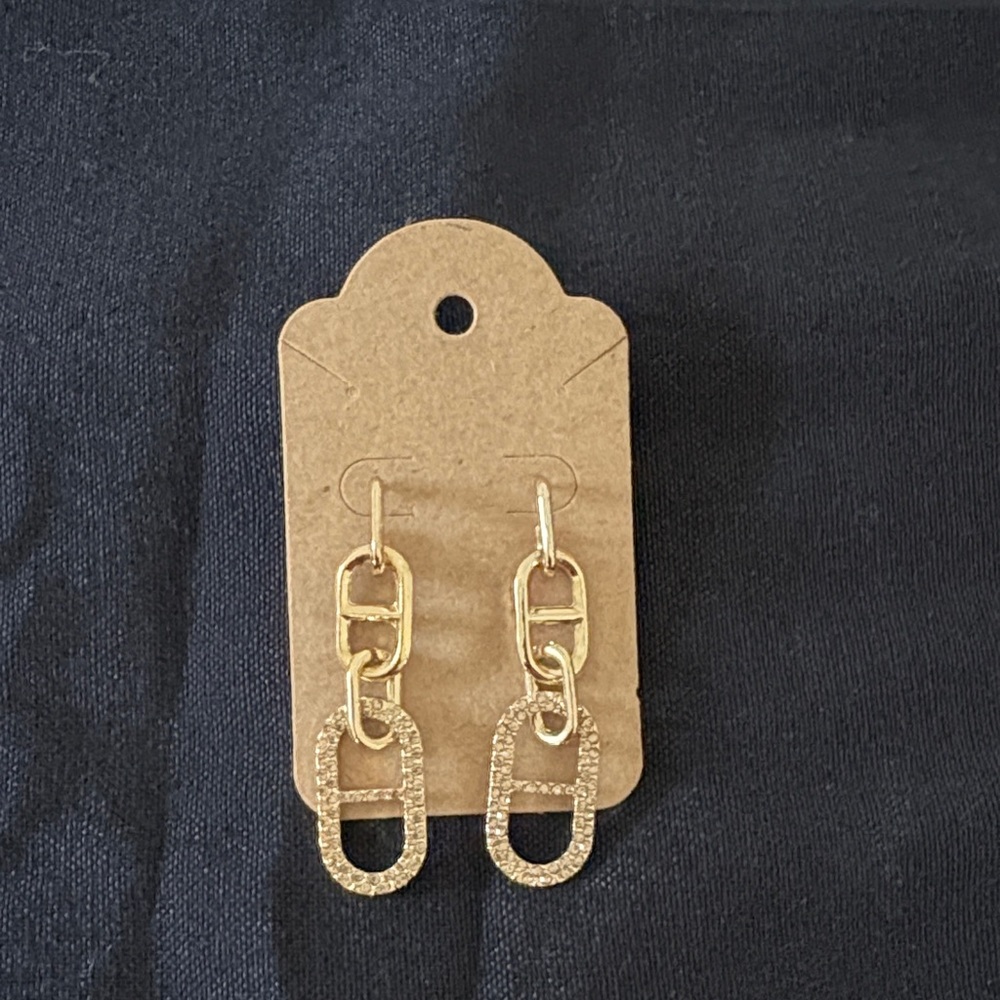 Elegant Gold-Tone Link Earrings